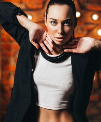 Проститутка Чарлина